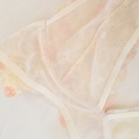 Free People | Intimately Floral Lace Halter Bra - Picture 3 of 5